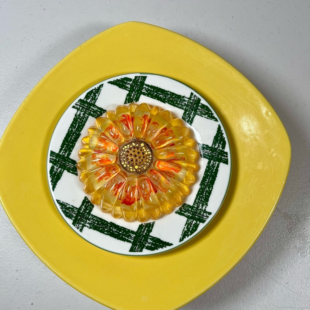 Sunflower Glass Art Garden Plate- 10 inch - Picture 6 of 9